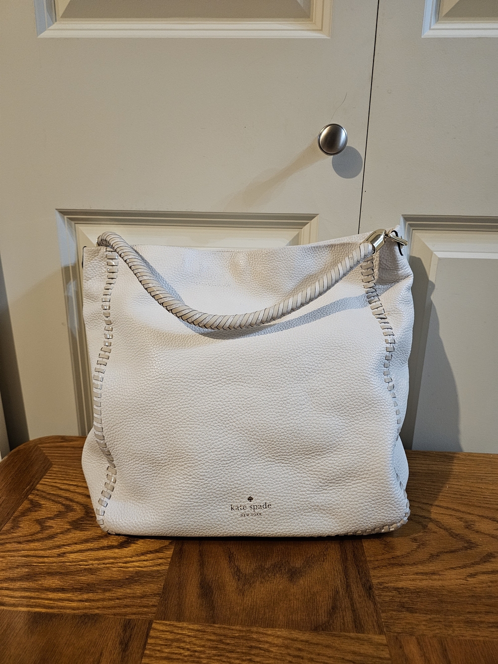 kate spade New York White Leather Shoulder Bag